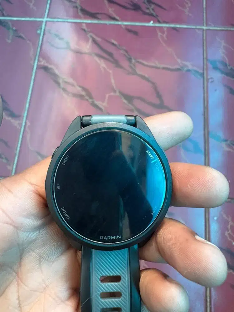 Garmin Forerunner 165 non music