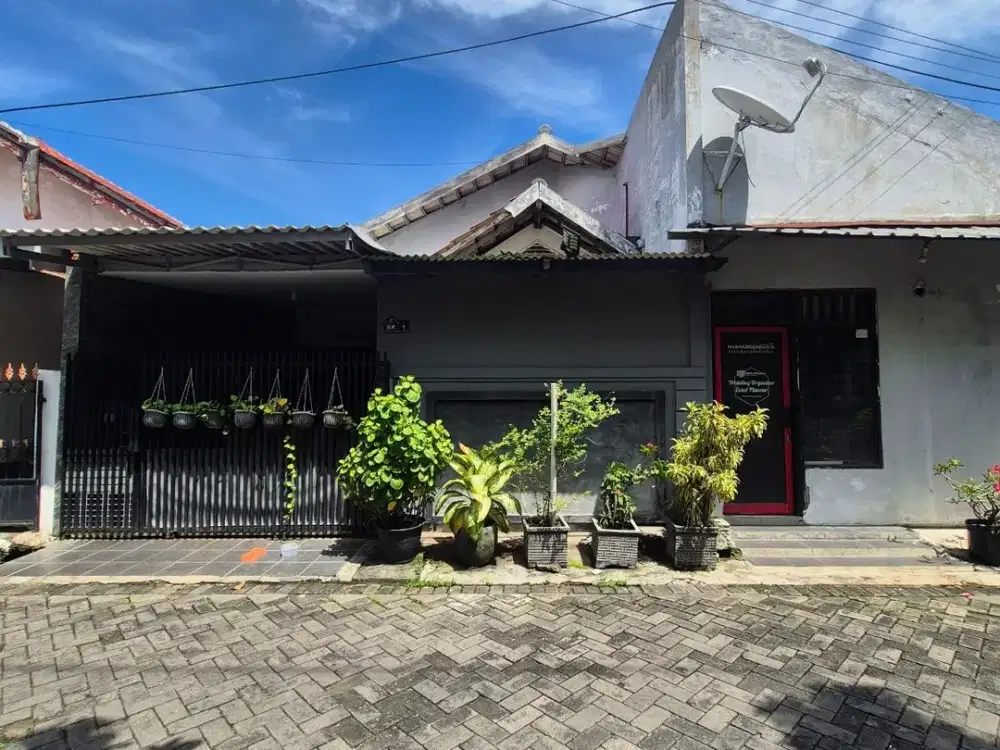 RUMAH TAMAN PONDOK INDAH WIYUNG POSISI HOOK