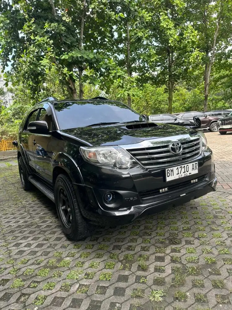 Toyota Fortuner VNT TRD matic Kondisi terawat