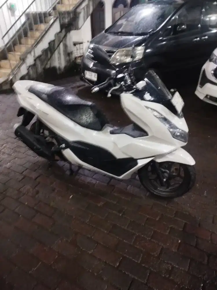 honda pcx 160 cbs
