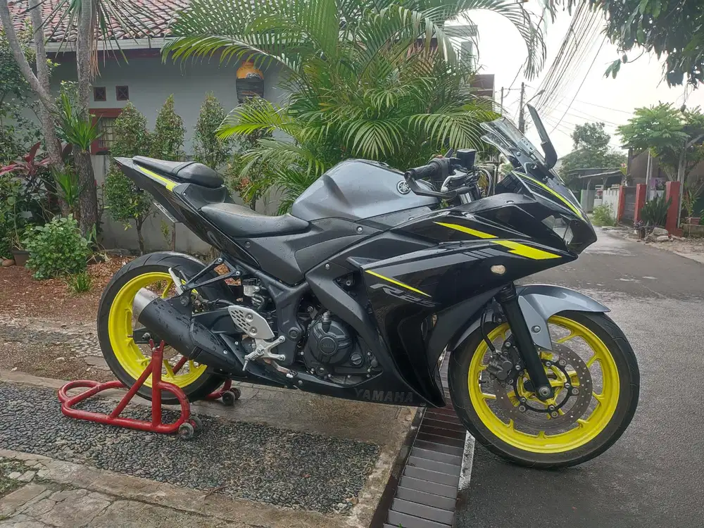 YAMAHA R25 TAHUN 2018 KM LOW