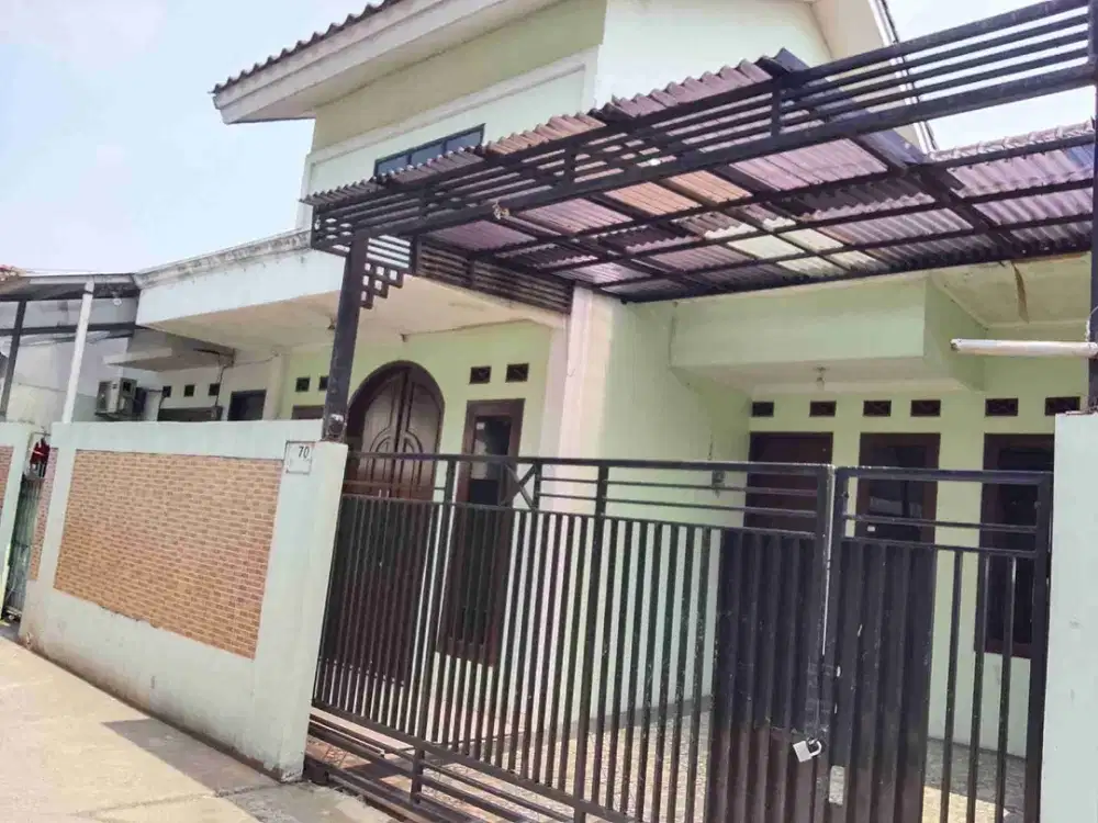 dijual rumah asri exit tol nabrak kotawisata