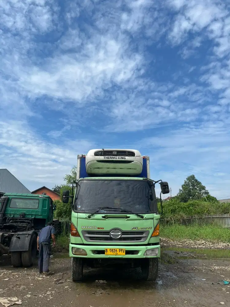 HINO FL8JNKA-GGJW/FL235JW