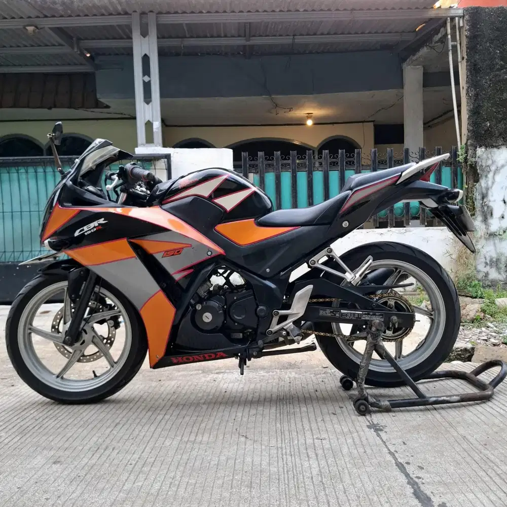 PAJAK PANJANG‼️ All New Honda CBR 150 CC  Tahun 2015 ISTIMEWA