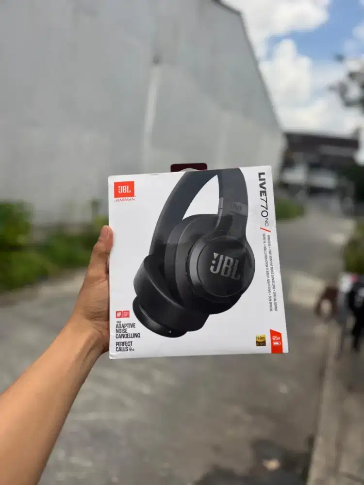 Headphone JBL Live 770NC