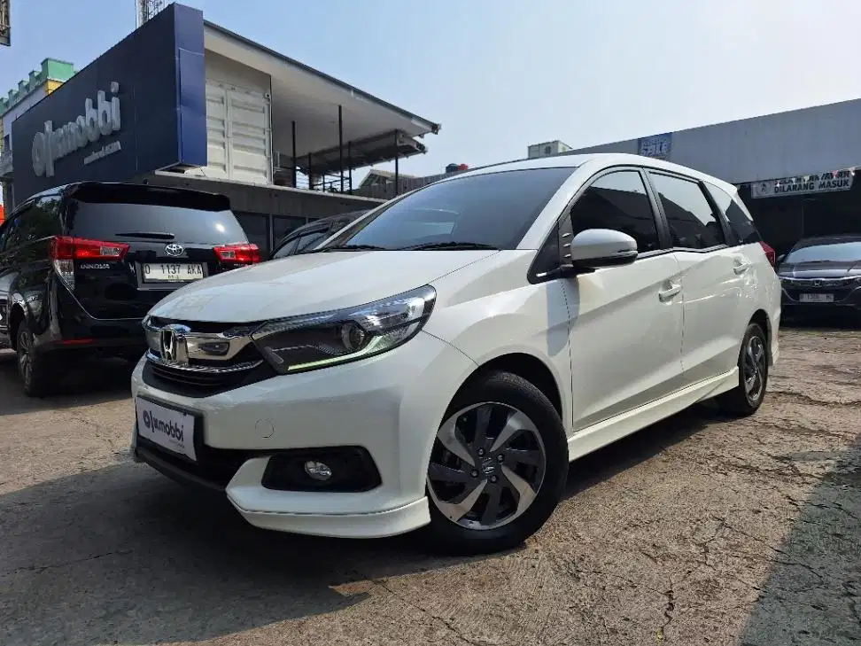 DP MURAH Honda Mobilio 1.5 E Bensin-MT 2021 Putih CAIYD