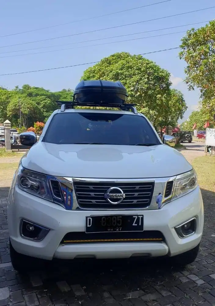 Navara Np300 pemakaian dari baru, terawat, km rendah, pajak panjang.