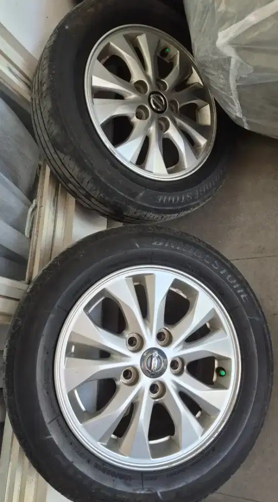 Velg Livina 2021 R15 Ori OEM + Ban Bridgestone