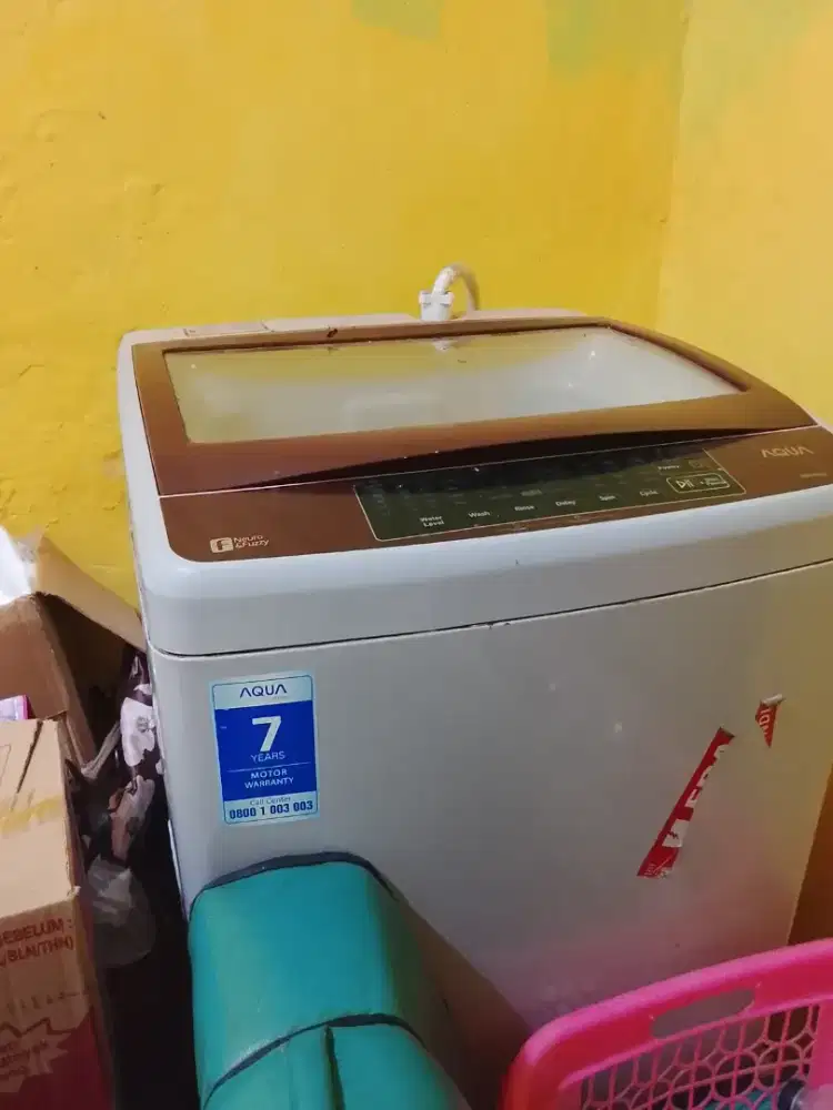 Mesin cuci satu tabung Aqua (bekas)