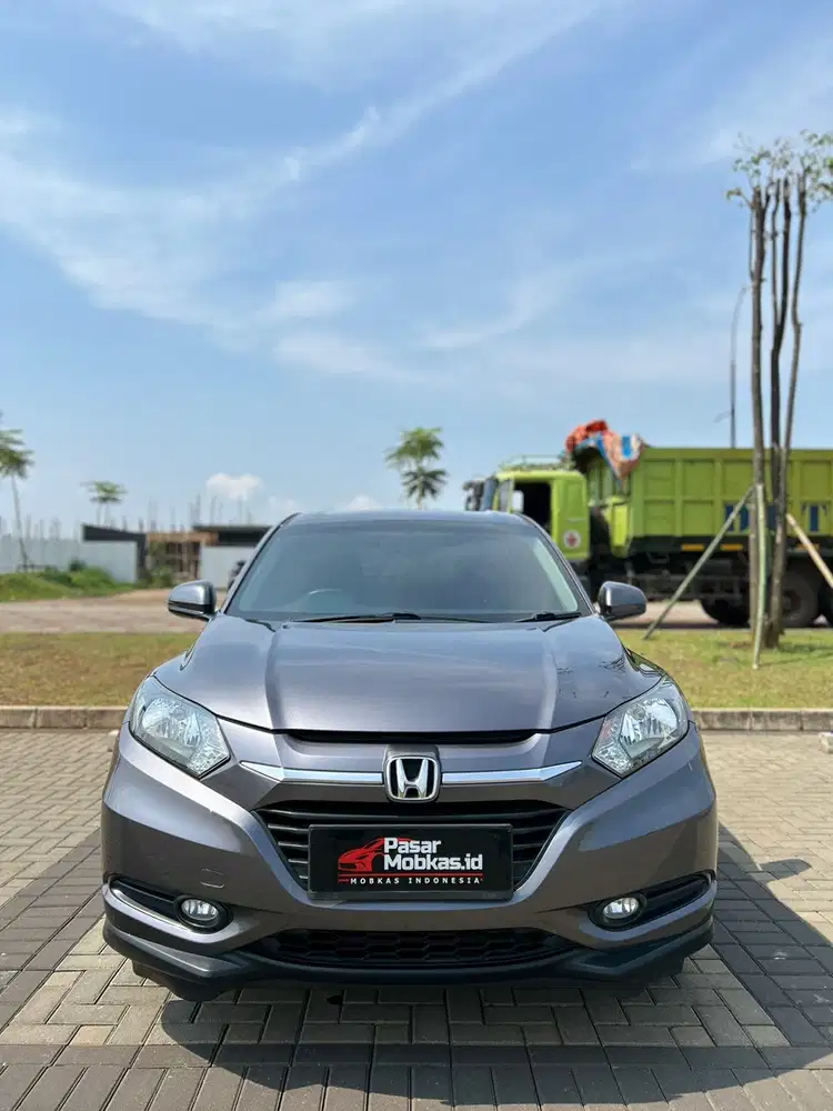 HONDA HRV 1.5 E ( LOW PRICE )