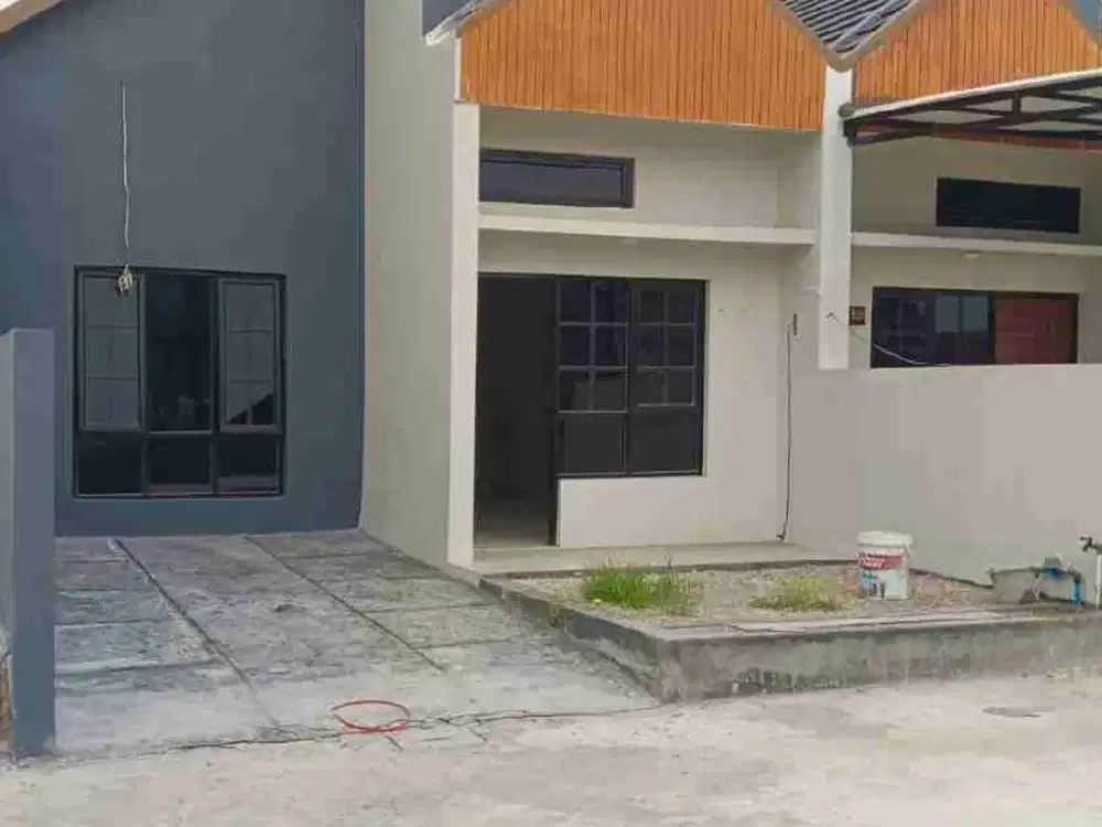 Rumah 500 jt an Modern DP 0 di Pusat Kota Karawang