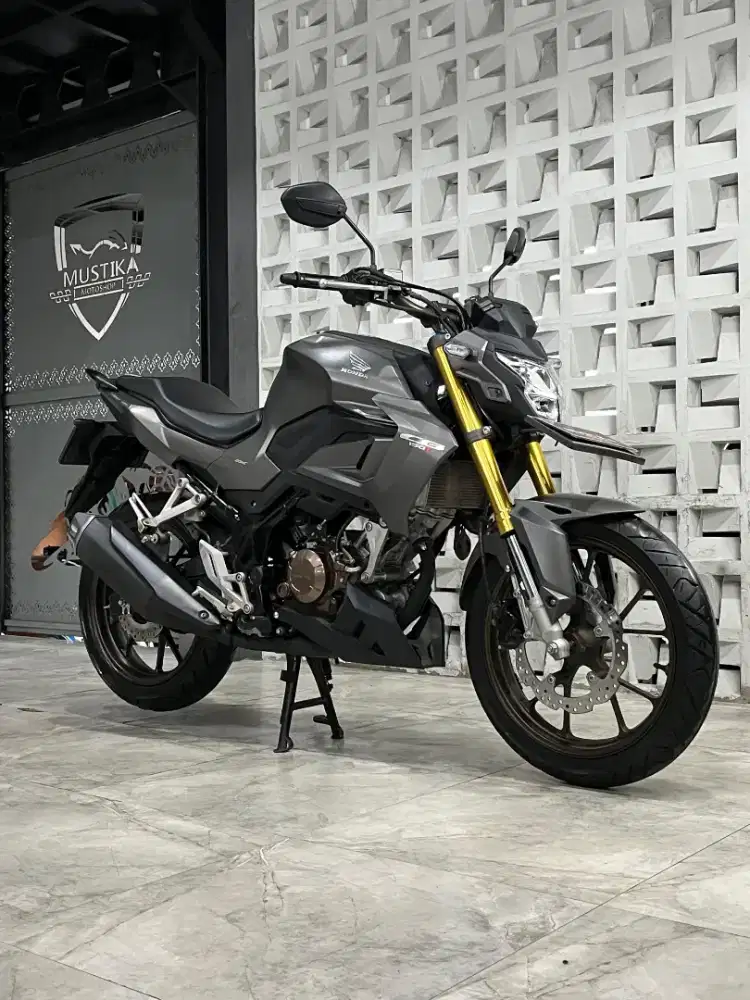 Barang Bagus‼️Honda CB 150R 2022. DANNY Mustika Motor Sulfat