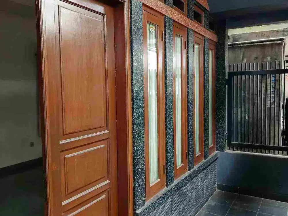 RUMAH MURAH SARIJADI JLN UTAMA.
