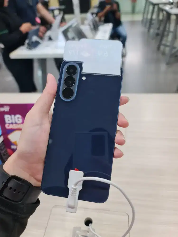 Samsung A57 garansi resmi bisa kredit