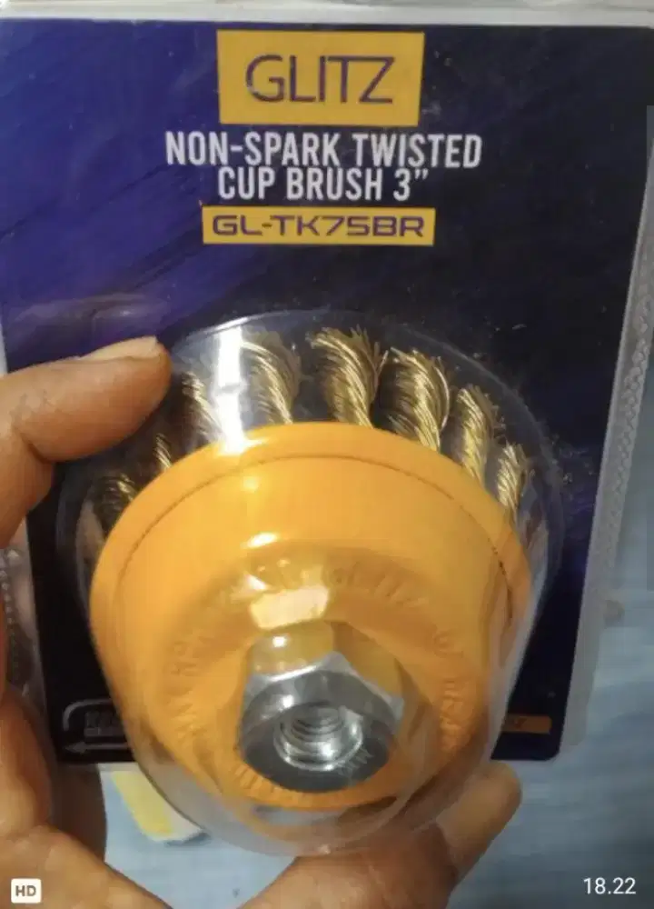 cup brush glitz