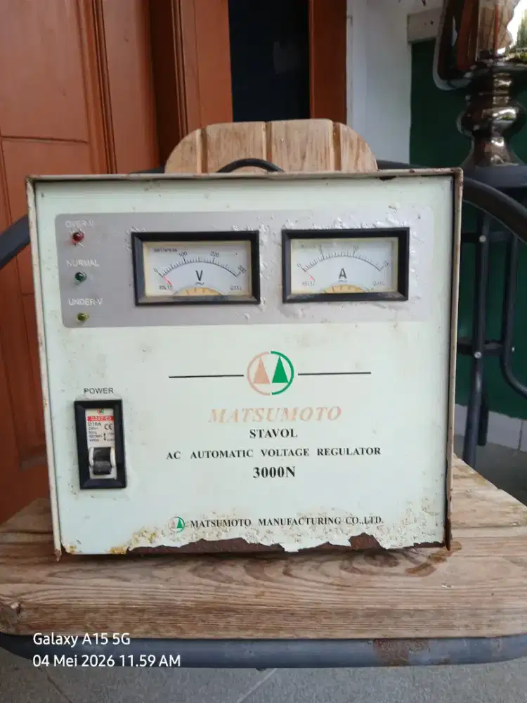 Di jual stabilizer merek Matsumoto 3000Watt