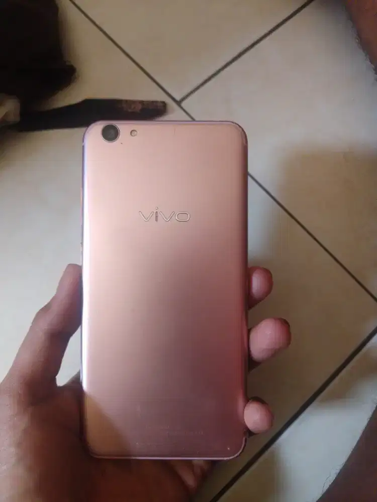 Hp mulus gak ada minus pada lcd dan batrai baik