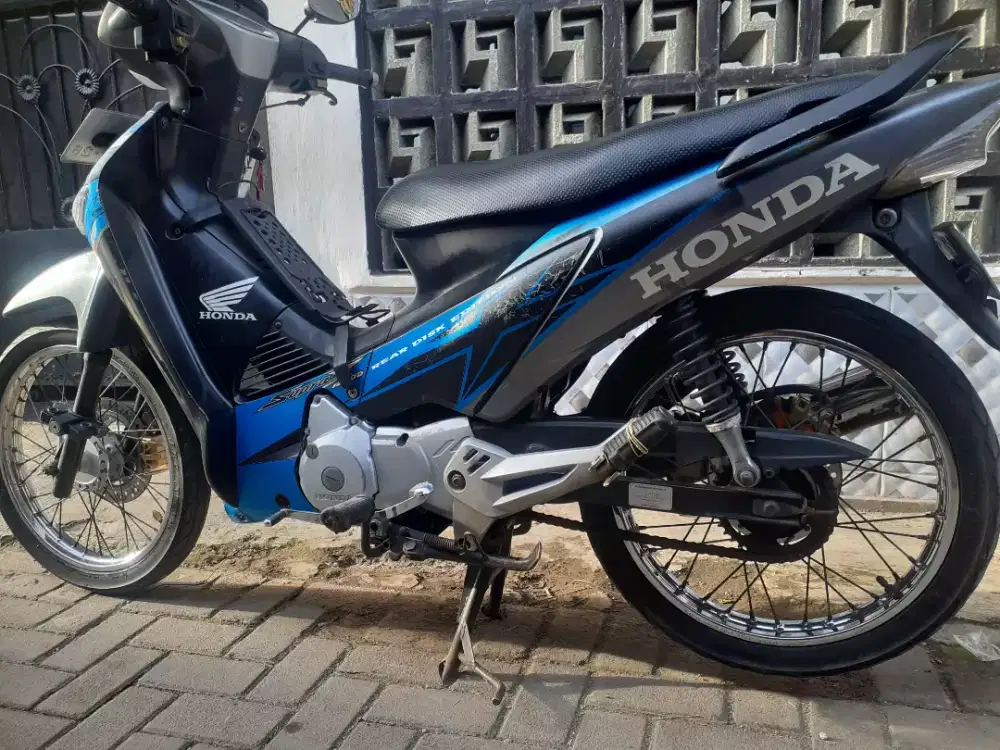 Di jual cepat honda suprax 125cc dobel dis