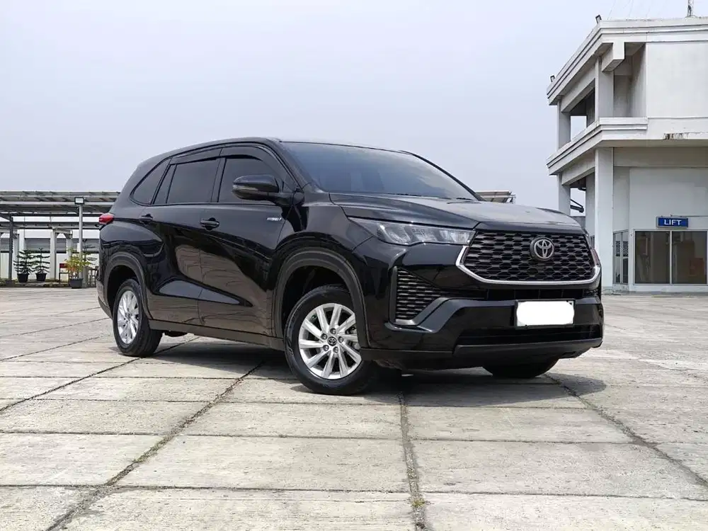 INNOVA ZENIX G HYBRID 2024