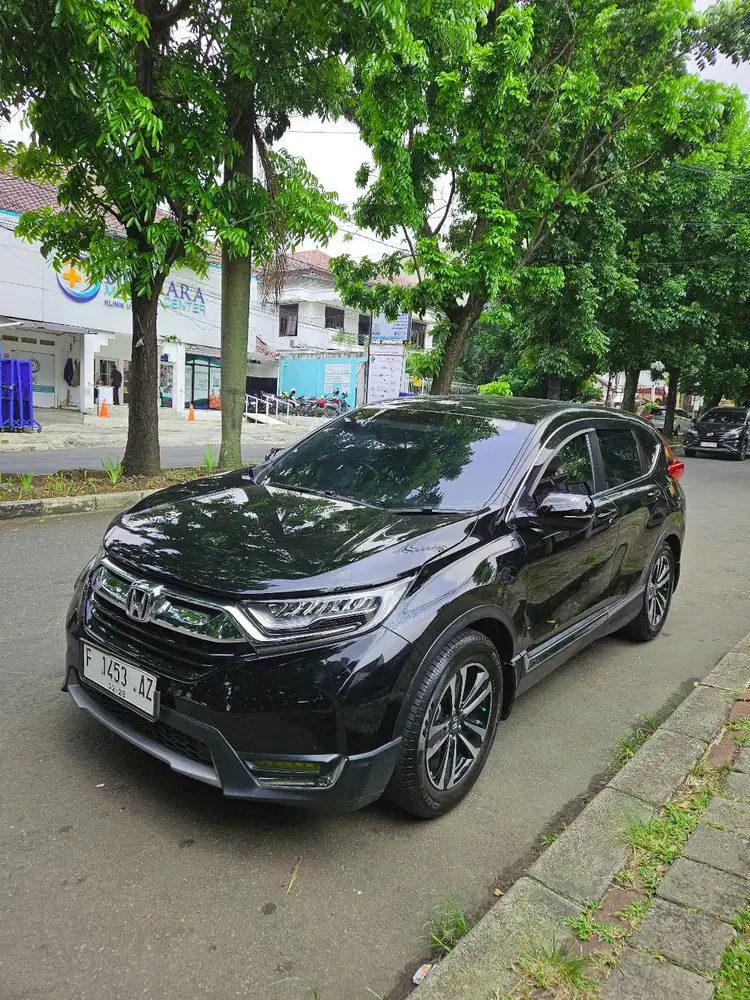 Honda CR-V 1.5 Turbo Prestige -AT 2017 hitam nama sendiri dari baru