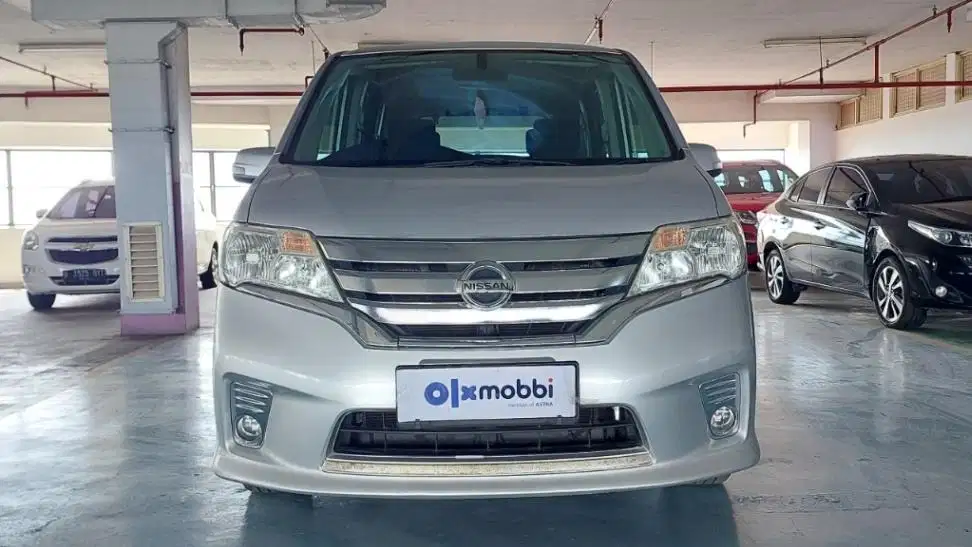 TDP 6,JT, Nissan Serena 2.0 Highway Star Bensin-AT Putih 2013
