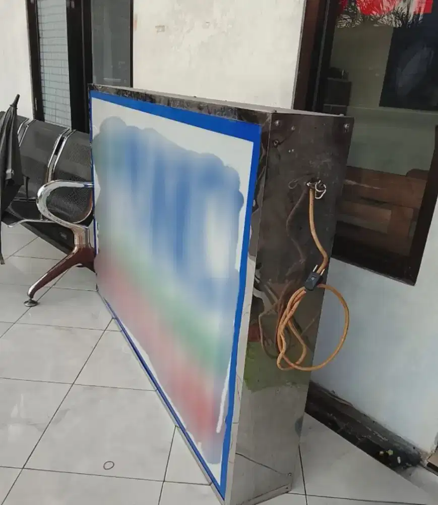 Neon box Besar 90x150cm