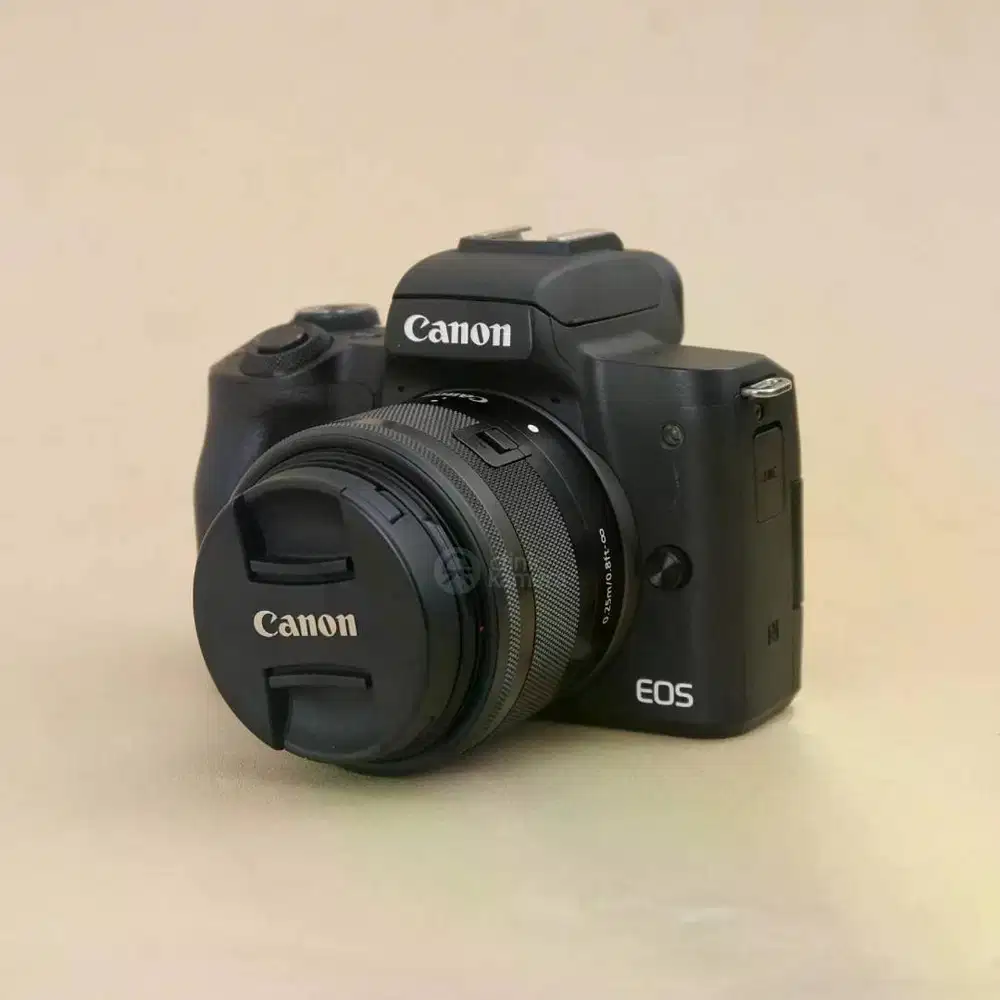 Canon Eos Kiss M / M50 Kit 15-45mm STM Black