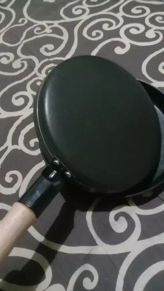 Teflon,cetakan risol,cetakan lumpia,perlengkapan dapur