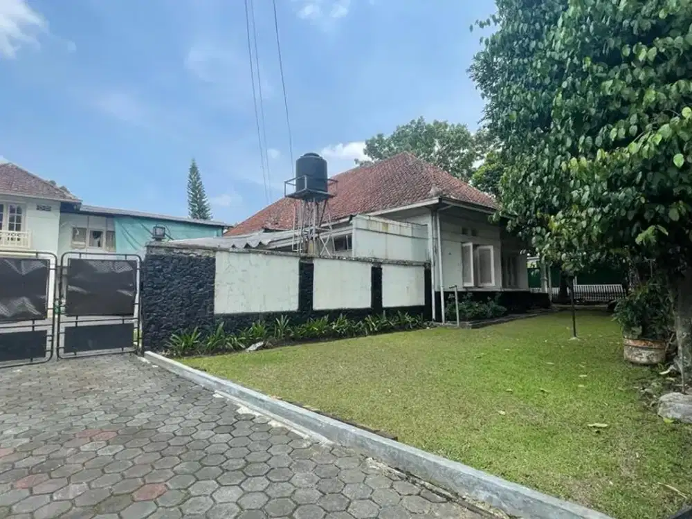 Dijual Rumah Strategis Luas di Banda Sumur Bandung