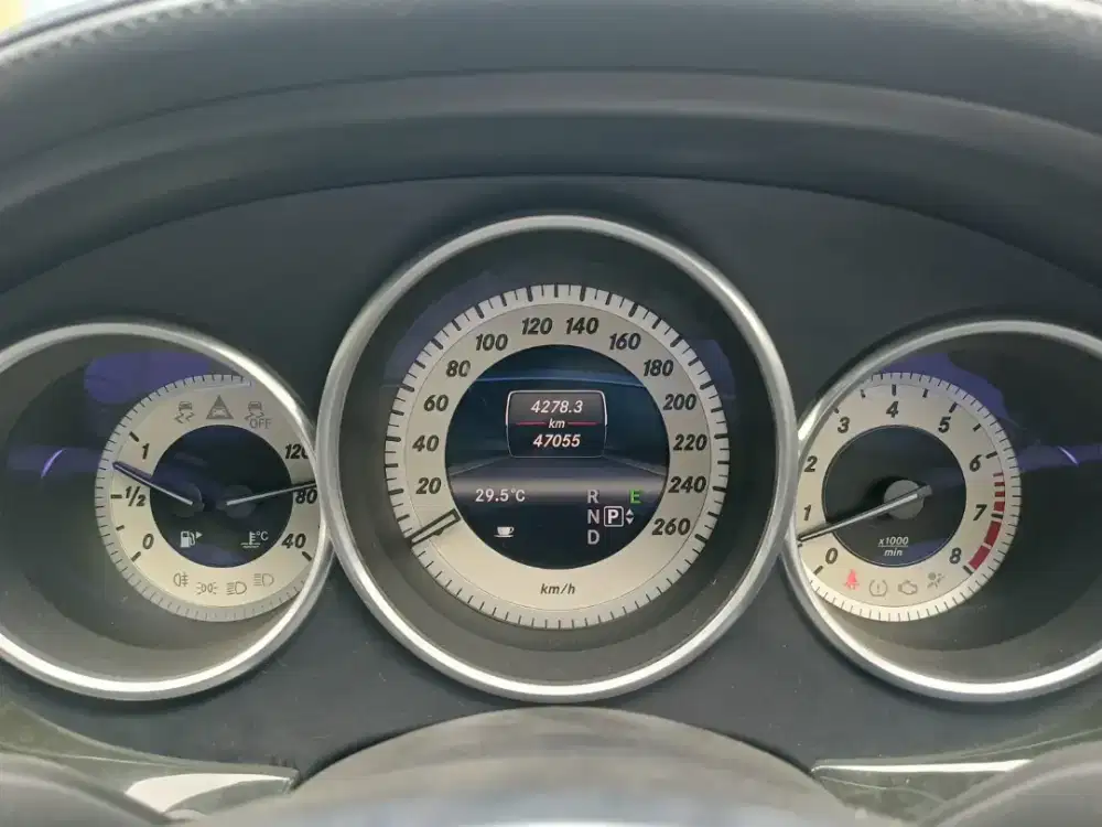 KM 47 RB MERCY CLS350 AT 2013 Bensin