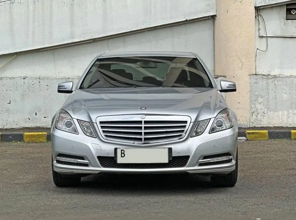 KM 18rb Mercedes Benz E 250 CGI AT Elegance 2012 Service Record