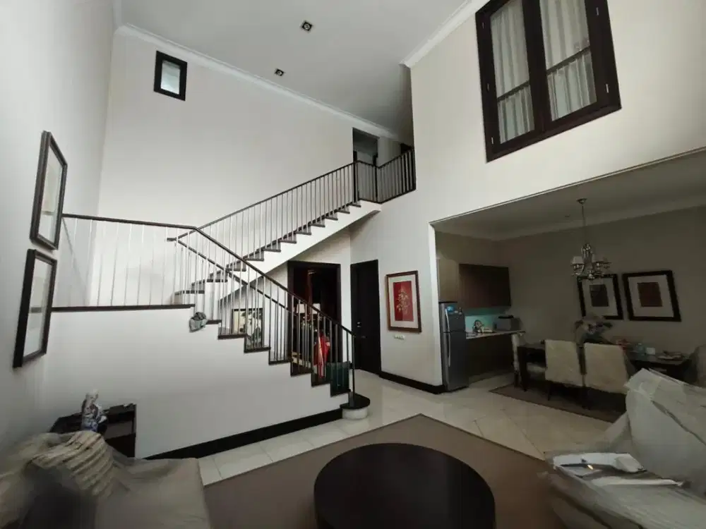 Furnished Rumah 2 Lantai Graha Family Blok Ff - Harga bisa Nego Lagi