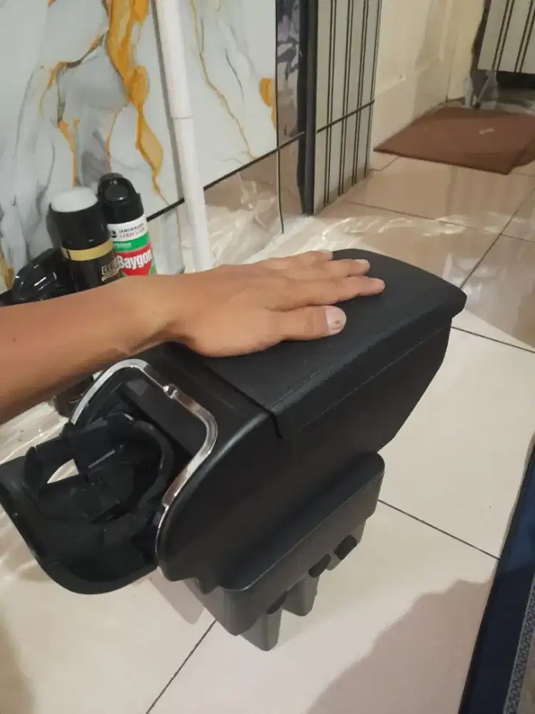 Cover jok mobil Avanza 2012 + console box