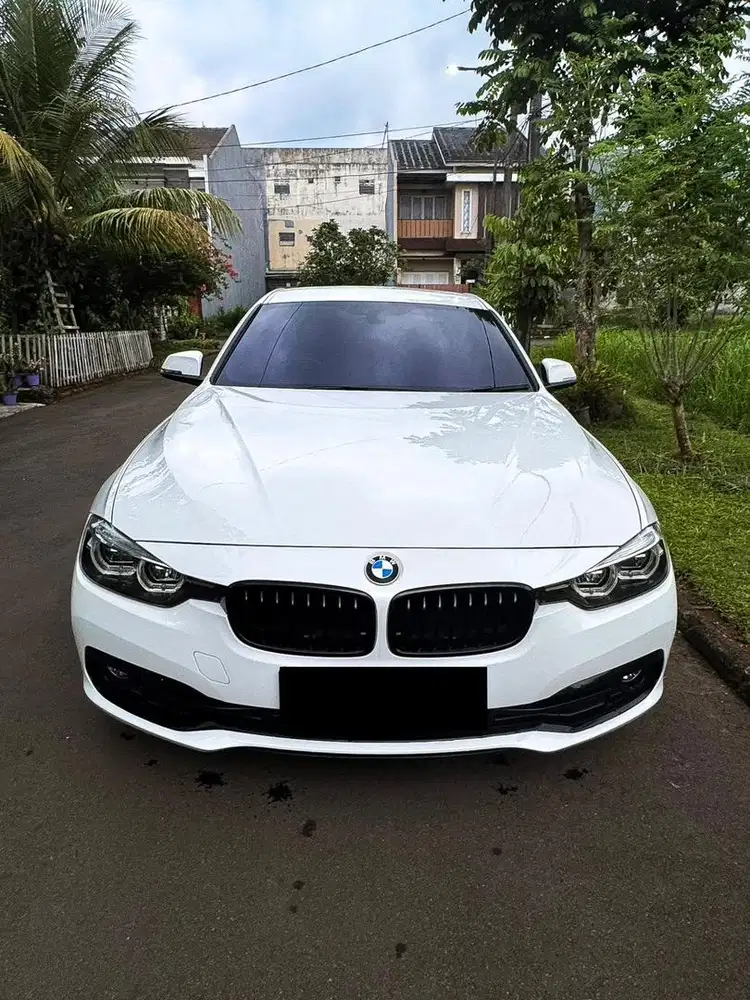 Termurah! KM 36rb cash BMW 320i F30 Sport 2019