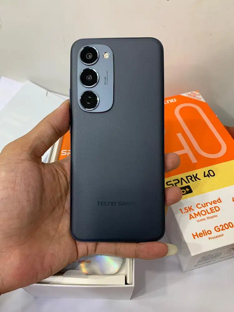 Tecno Spark 40 Pro+ 8/256GB black like new