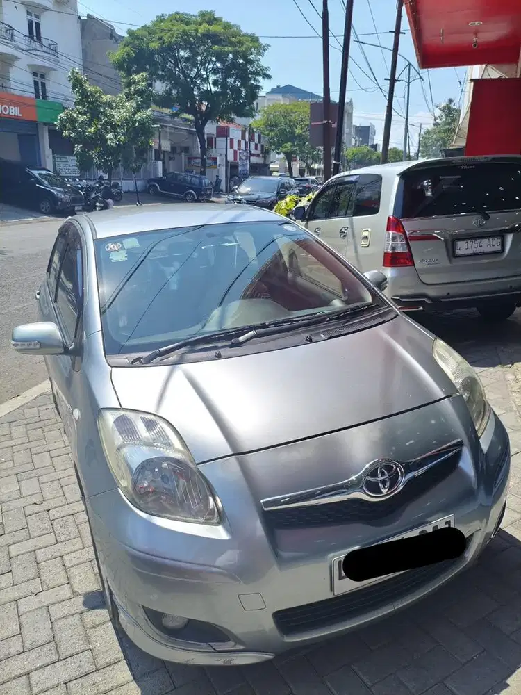 Toyota Yaris tipe E manual 2010