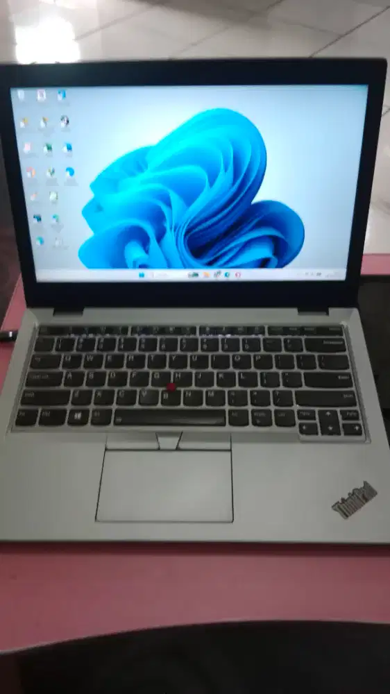 Lenovo ThinkPad L380 Touchscreen