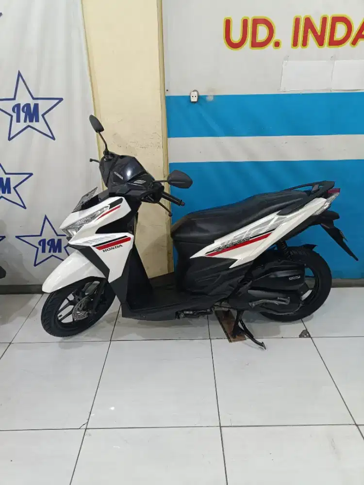 Honda VARIO 125 ESP CBS SPORTY FI ECO 2016 BISA NEGO TIDAK BISA KREDIT