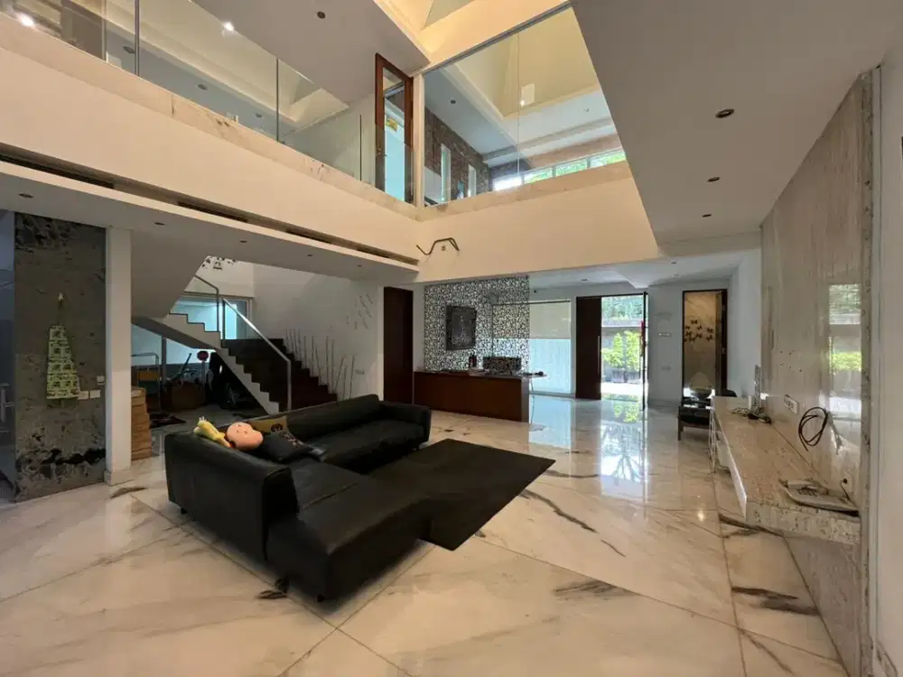 Exclusive House for Rent in Menteng – Prime Location