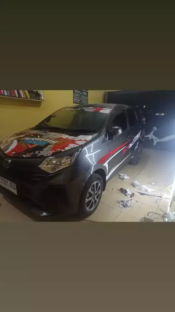 LOWONGAN KERJA HELPER STIKER
