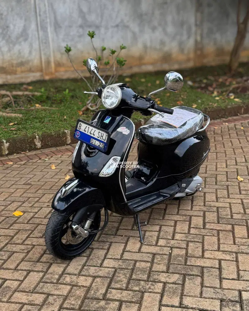 JUAL MURAH VESPA LX 125 IGET 2018 MULUS