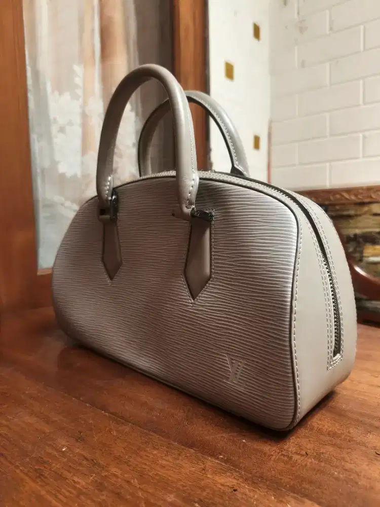 Preloved tas tangan, LV Epi Jasmine