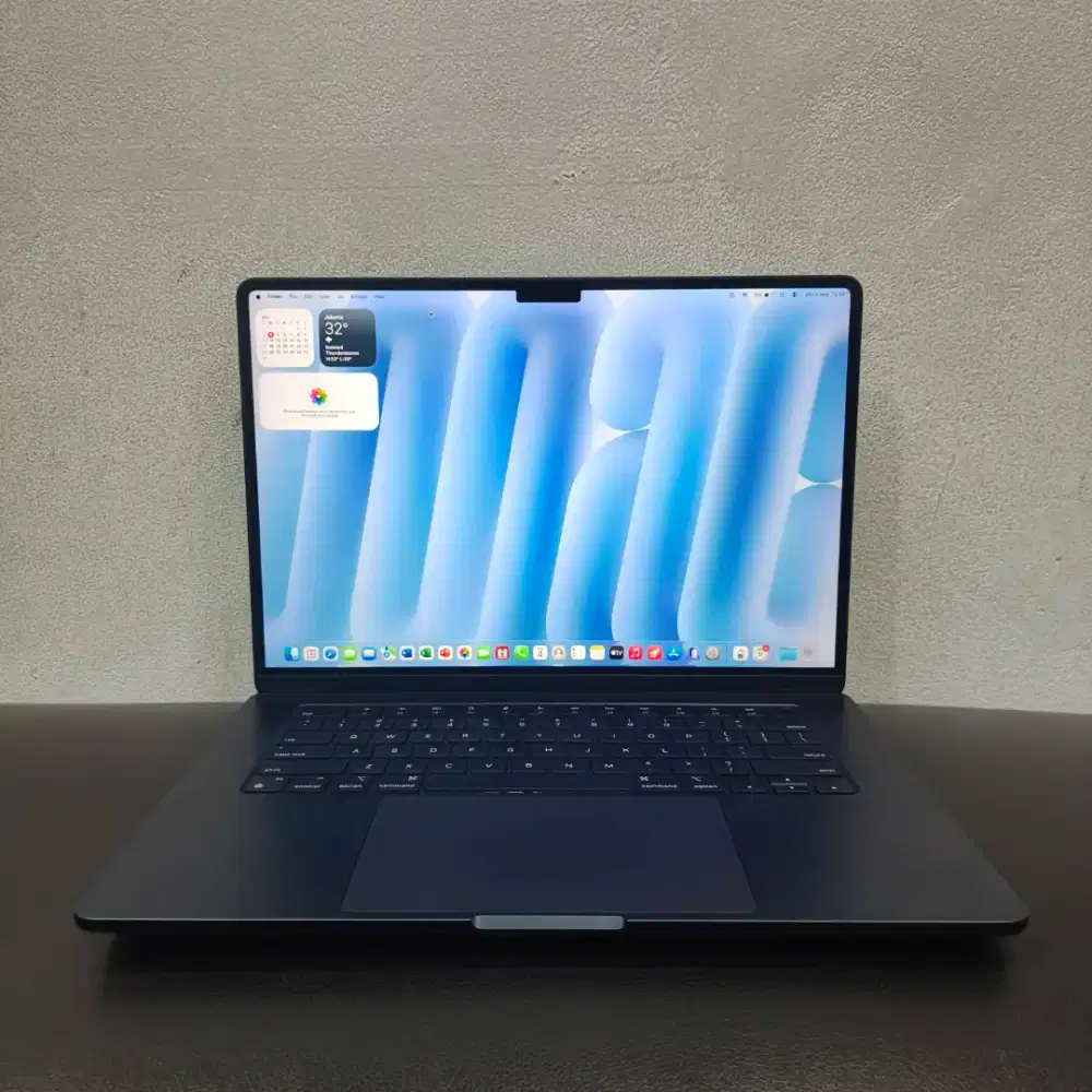 Macbook Air Retina 15 inch 2024 Chip M3 RAM 8GB / 256GB ( Second )