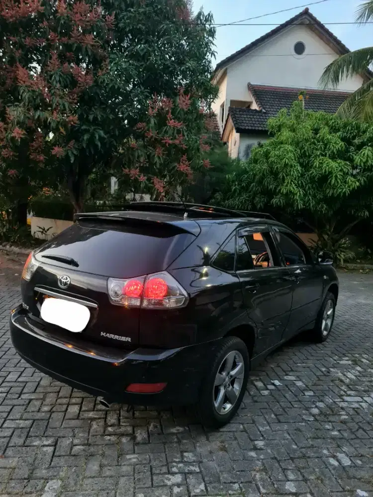 MEWAH MURAH Harrier 2004 3.0 Hitam