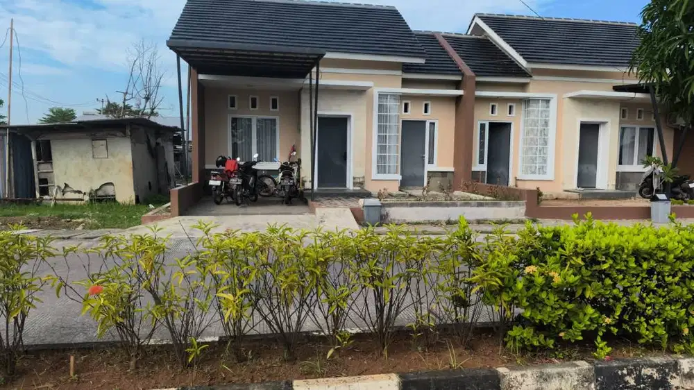 RUMAH FULL FURNISHED DEKAT FASUM – POSISI HOOK NO. 1 TERDEPAN!