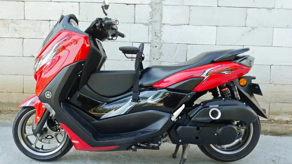 Yamaha Nmax 155 connected keyless Merah plus