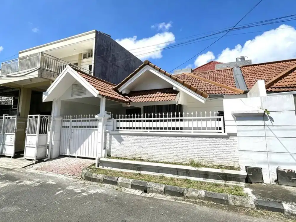 Disewakan rumah sutorejo prima utara