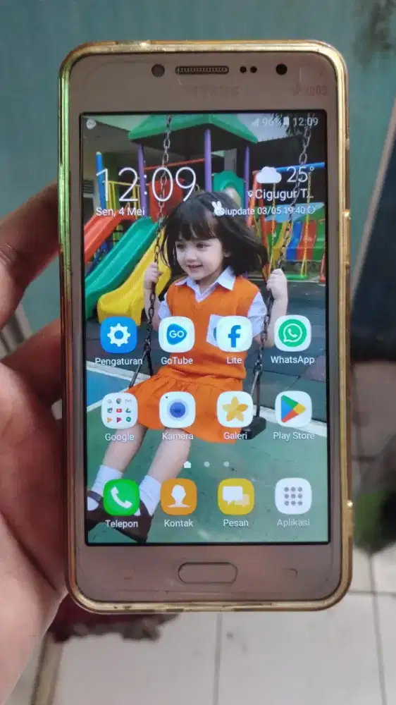 Samsung galaxy grand prime+ 4G layar 5 inchi