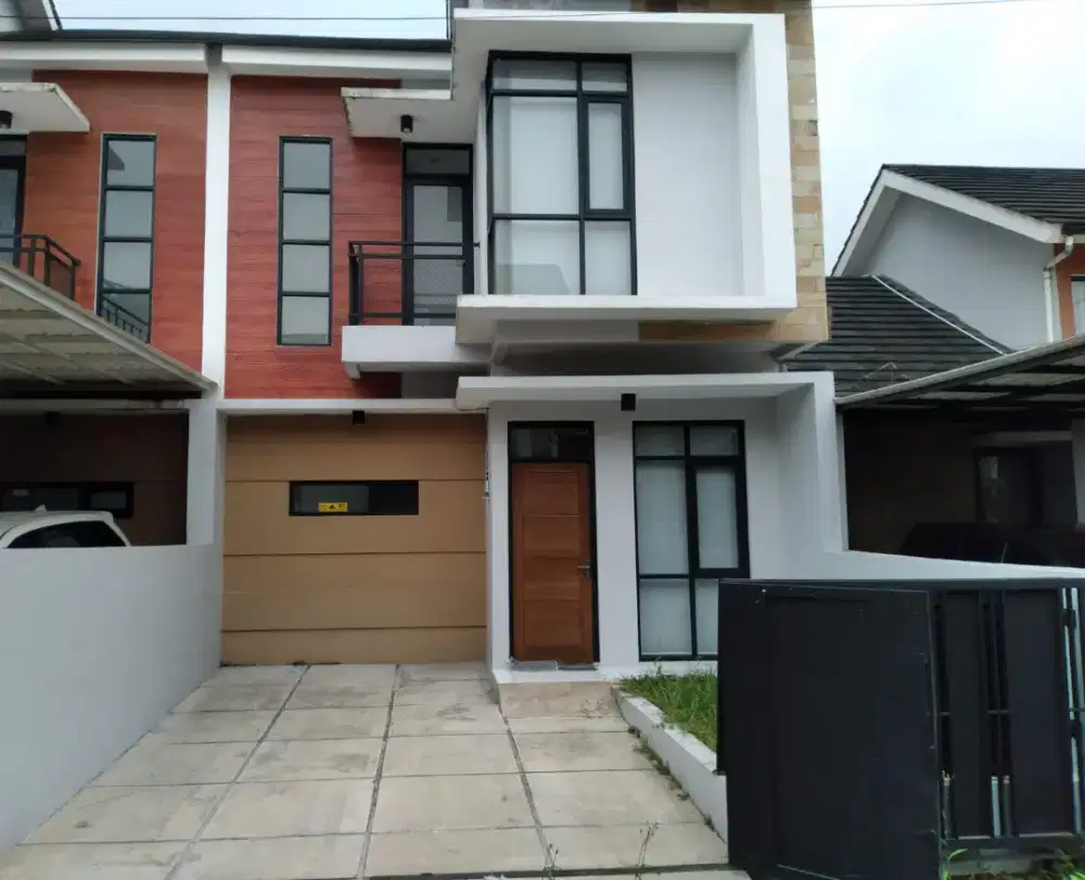 Rumah 2 lantai dekat Puskesmas Cipageran Cimahi