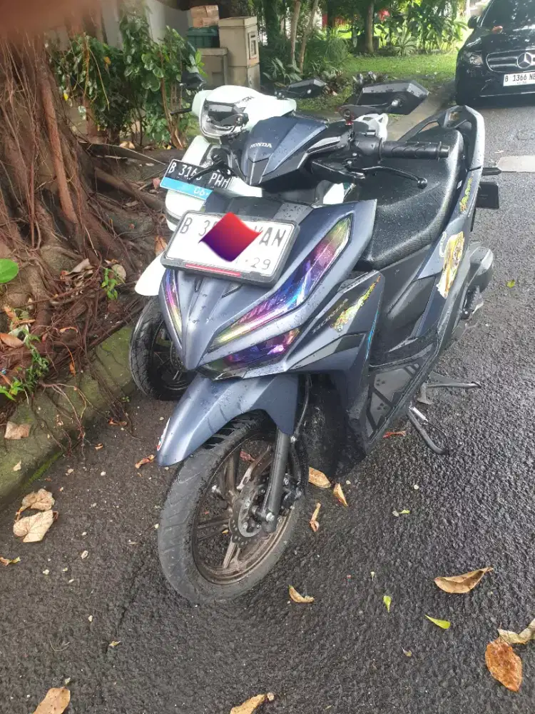 Motor vario masih mulus siap gas km baru 5 ribua